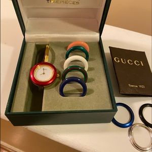 Authentic Vintage Gucci Bezel Watch W/ 9 original bezel assorted colors.